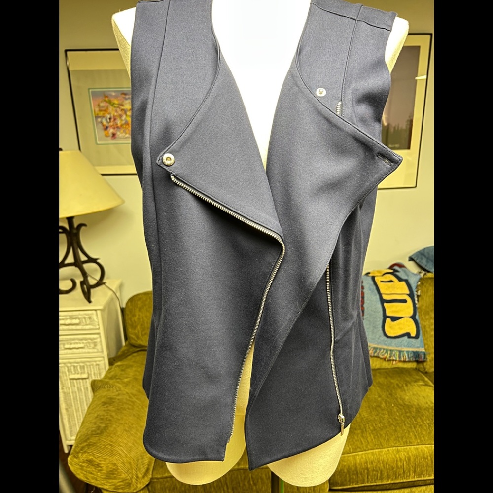 White House Black Market vest / waistcoat sz Lg, NWT